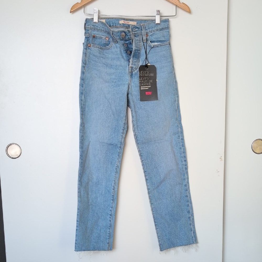 Levi's Wedgie Straight Size 23